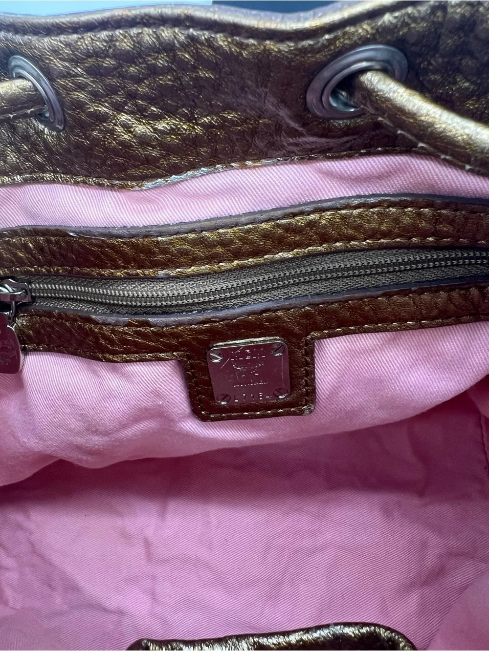 Authentic MCM White Visetos Drawstring Bucket Bag Metallic Bronze Trim - Picture 7 of 8